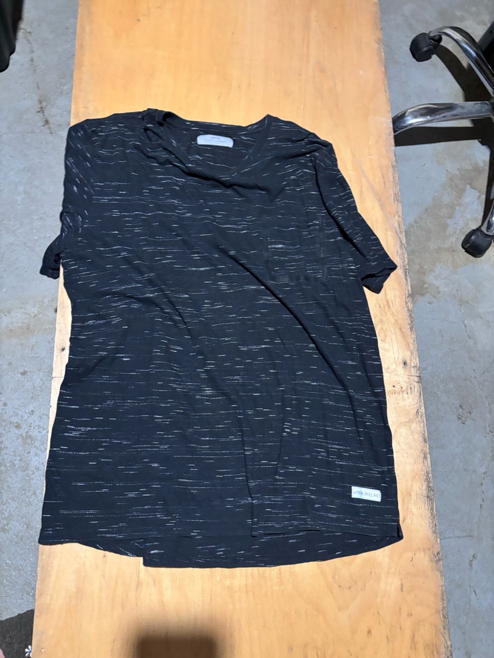 Men's Black Heathered Crew Neck T-Shirt